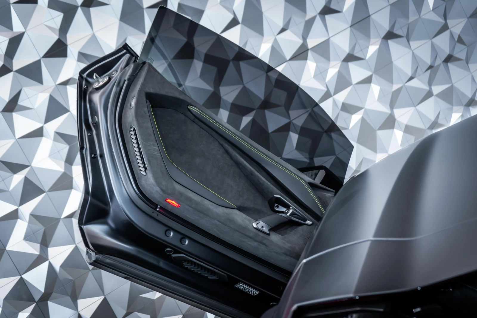 Lamborghini Revuelto Nero gloss - изображение 7