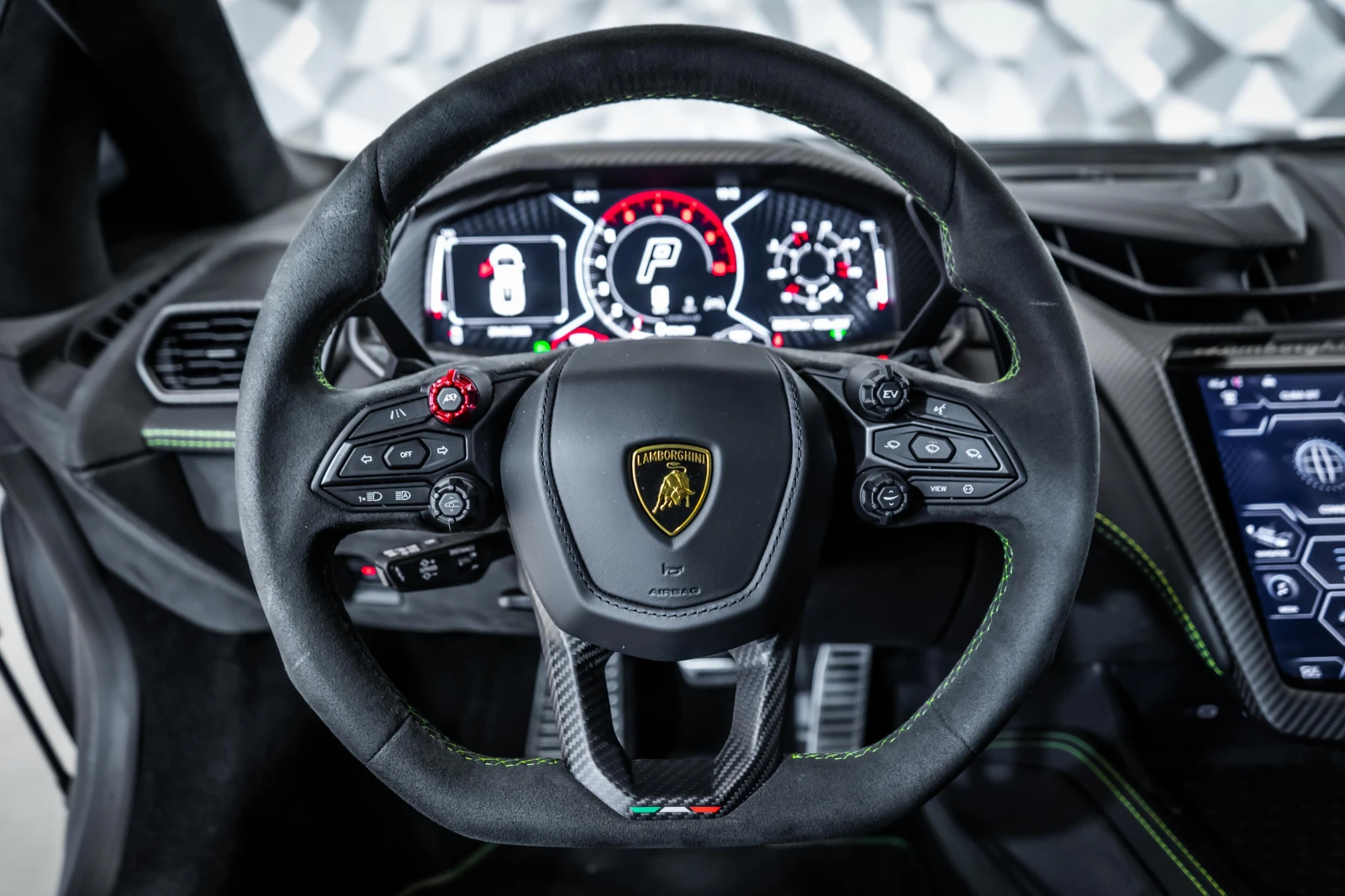 Lamborghini Revuelto Nero gloss - изображение 10