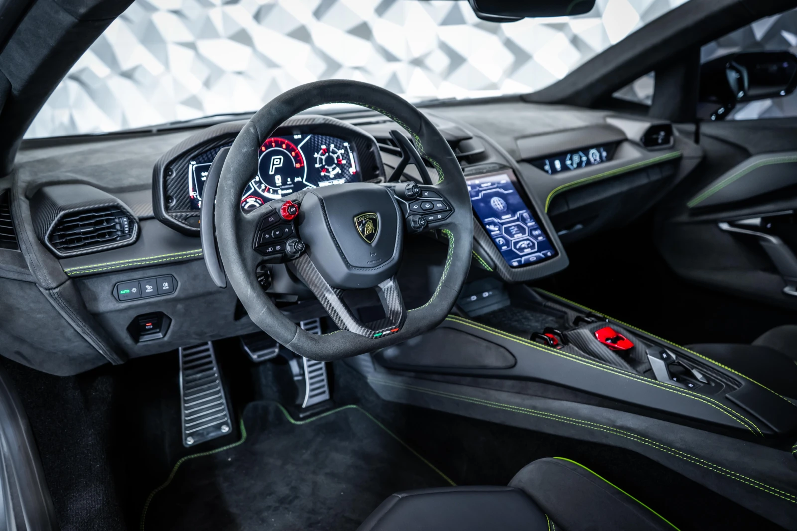 Lamborghini Revuelto Nero gloss - изображение 8