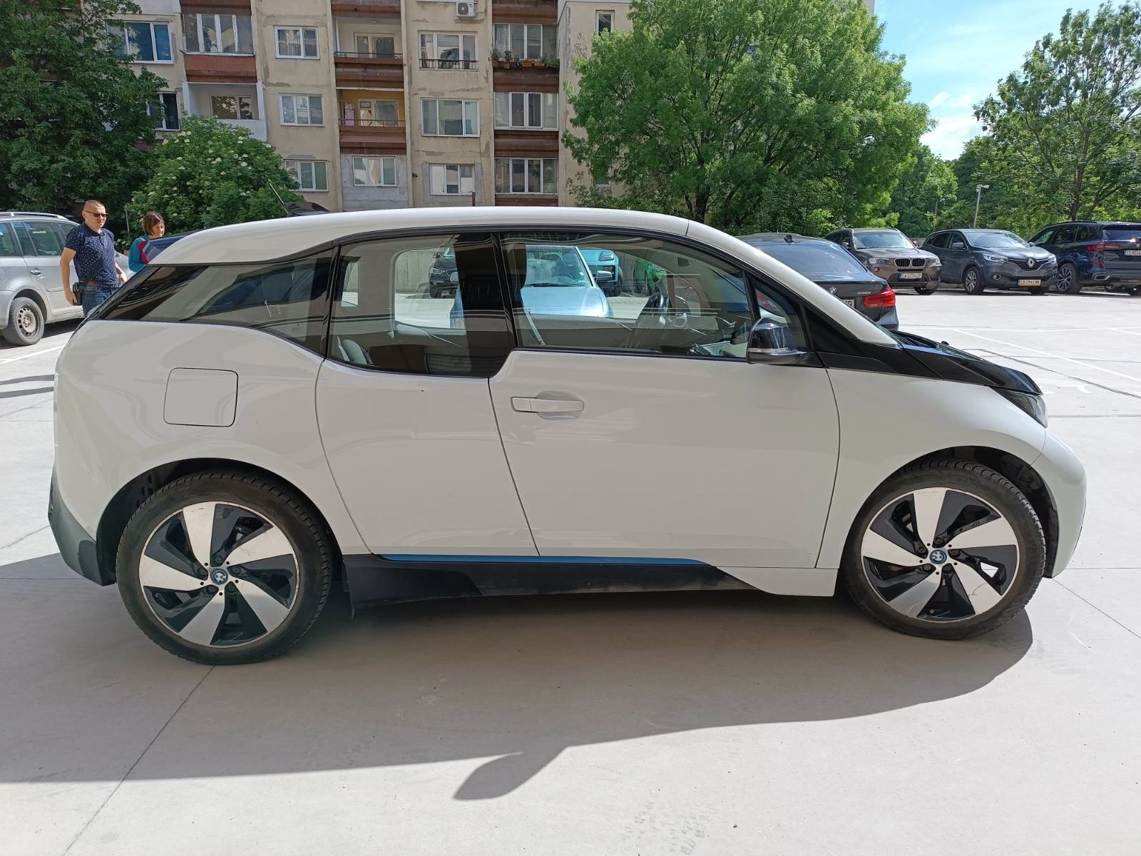 BMW i3 Сервизна история Реален пробег 94Ah 33kWh Comfort  - изображение 4
