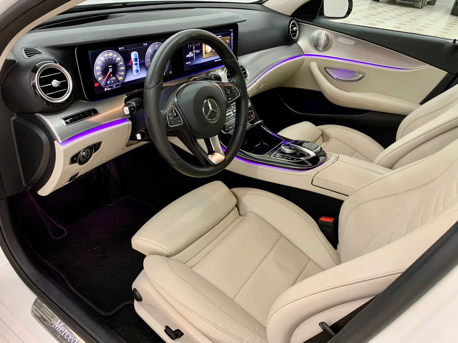 Mercedes-Benz E 350 AMG #PANORAMA#BURMESTER#PODGREV#HeadUp Display#  - изображение 9