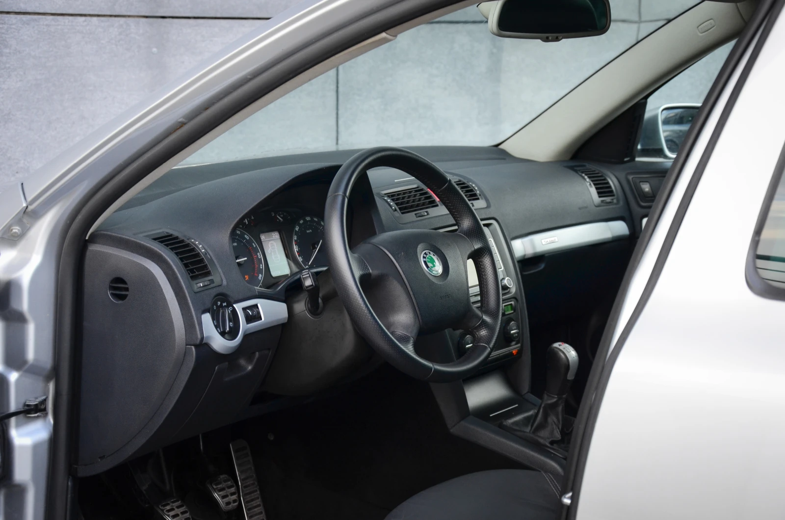 Skoda Octavia 2.0 TDI SCOUT | Mobile.bg   12