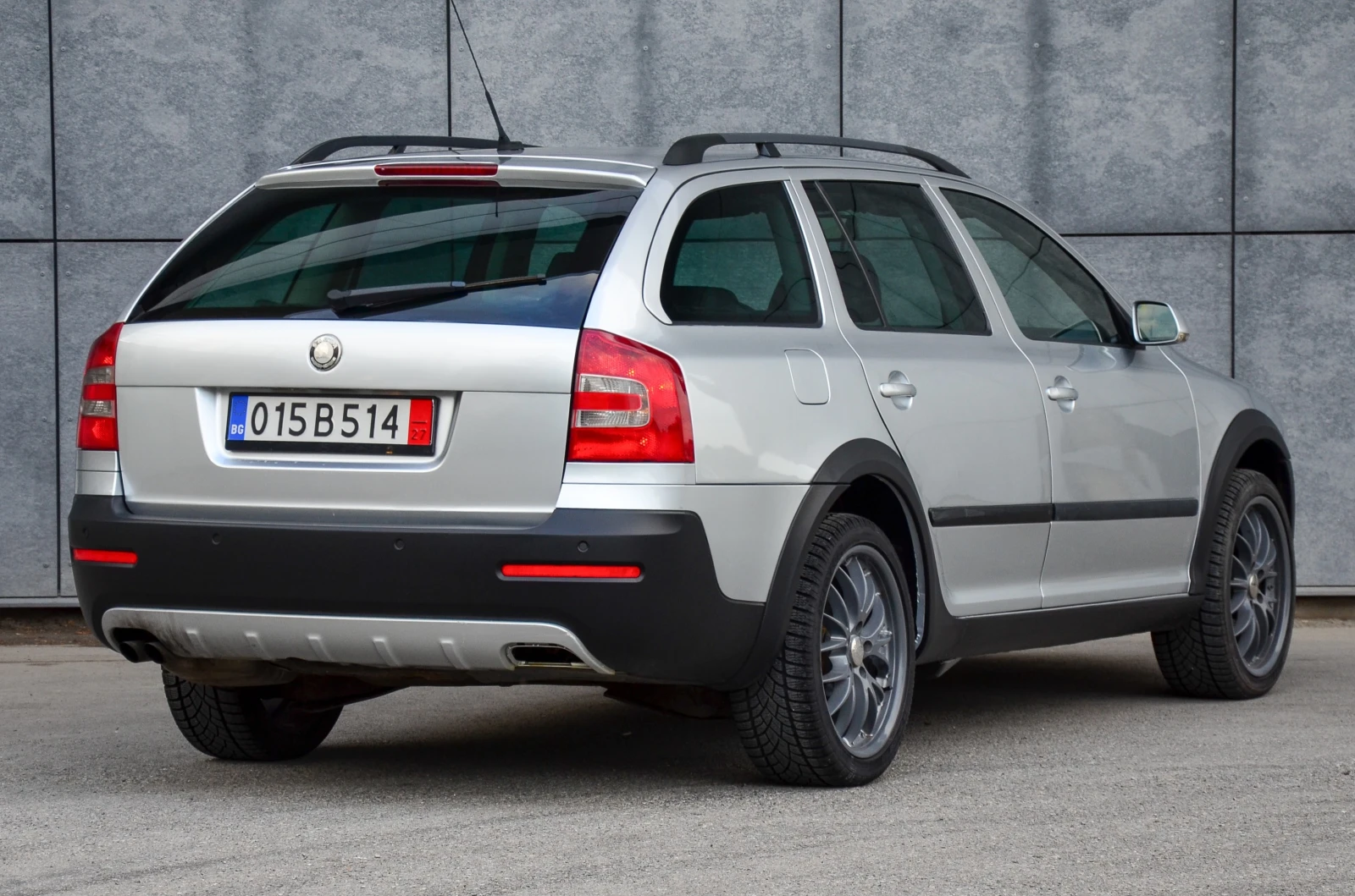Skoda Octavia 2.0 TDI SCOUT - изображение 3