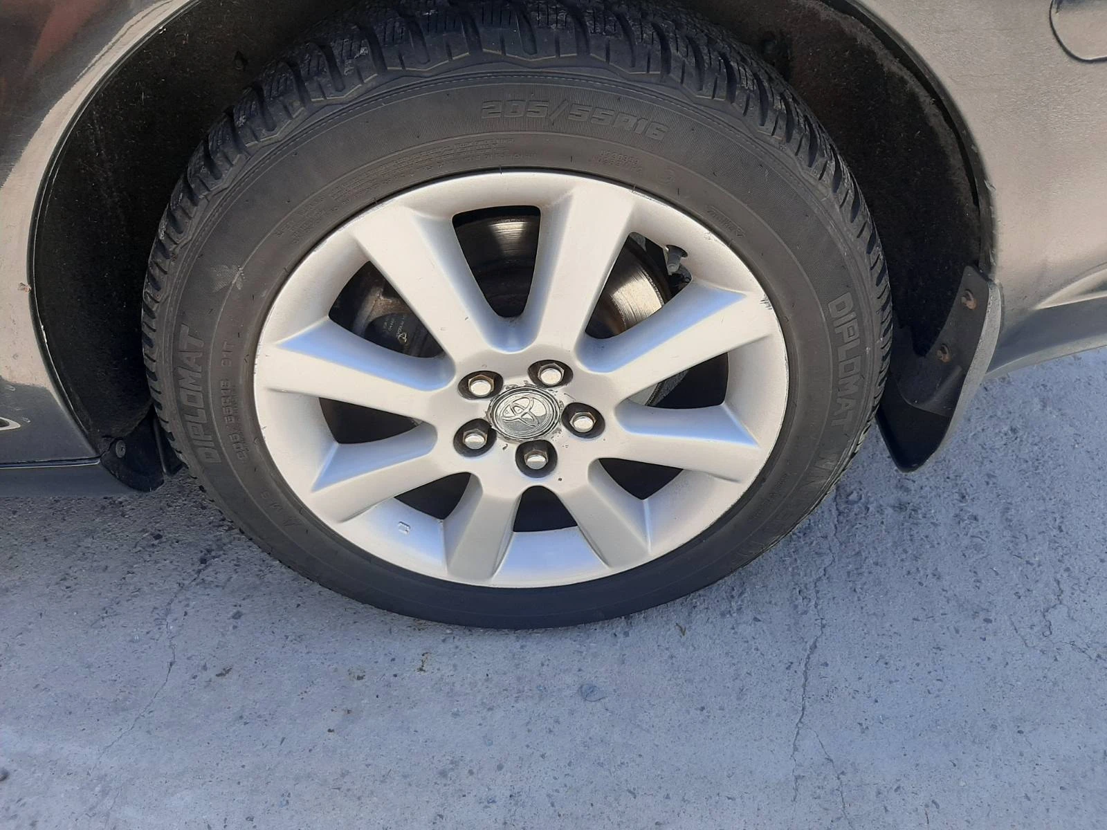 Toyota Avensis 1.8i - изображение 5