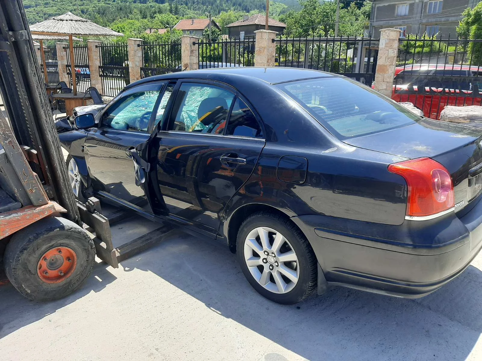 Toyota Avensis 1.8i | Mobile.bg   1