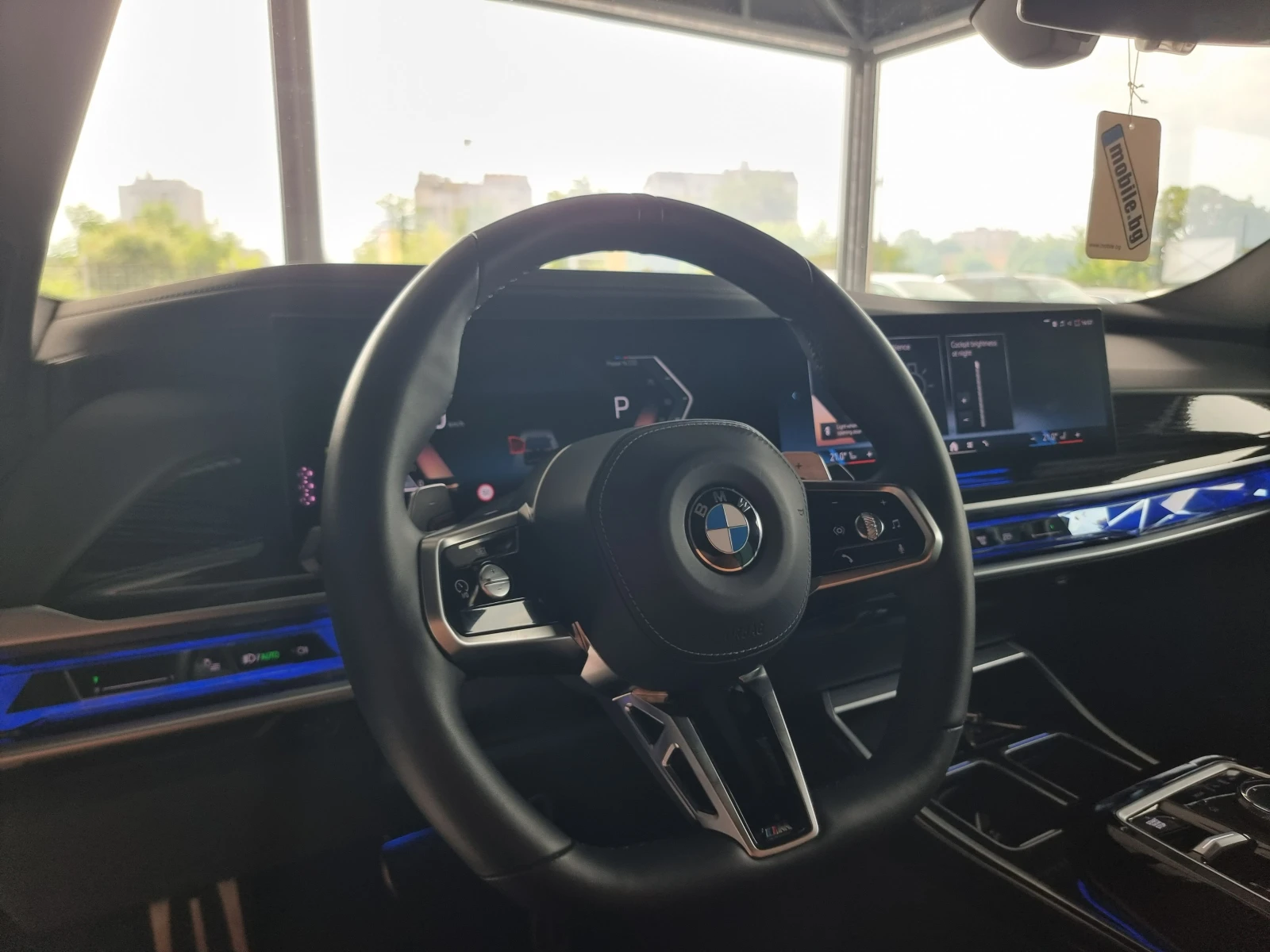 BMW 740 * INDIVIDUAL* Xdrive* Mpack* Head up* Distr* B&W*  | Mobile.bg   13