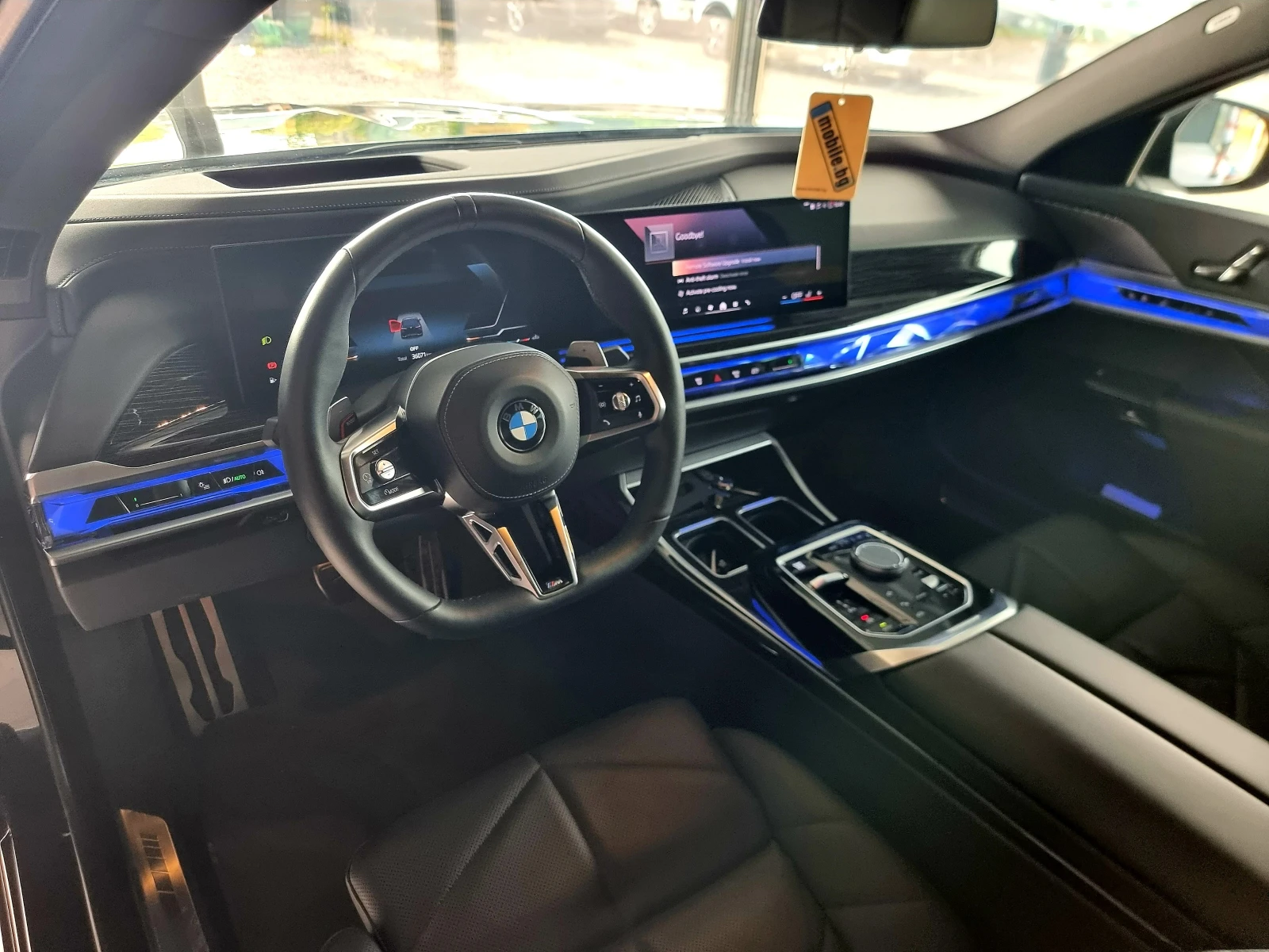 BMW 740 * INDIVIDUAL* Xdrive* Mpack* Head up* Distr* B&W*  - изображение 8