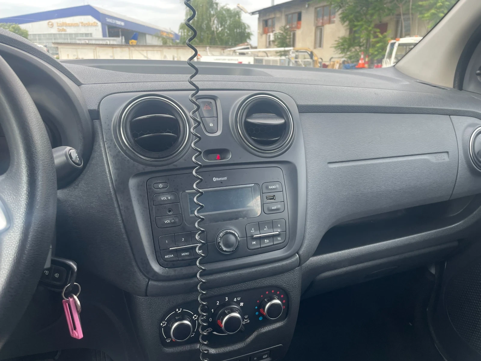 Dacia Lodgy  - изображение 10