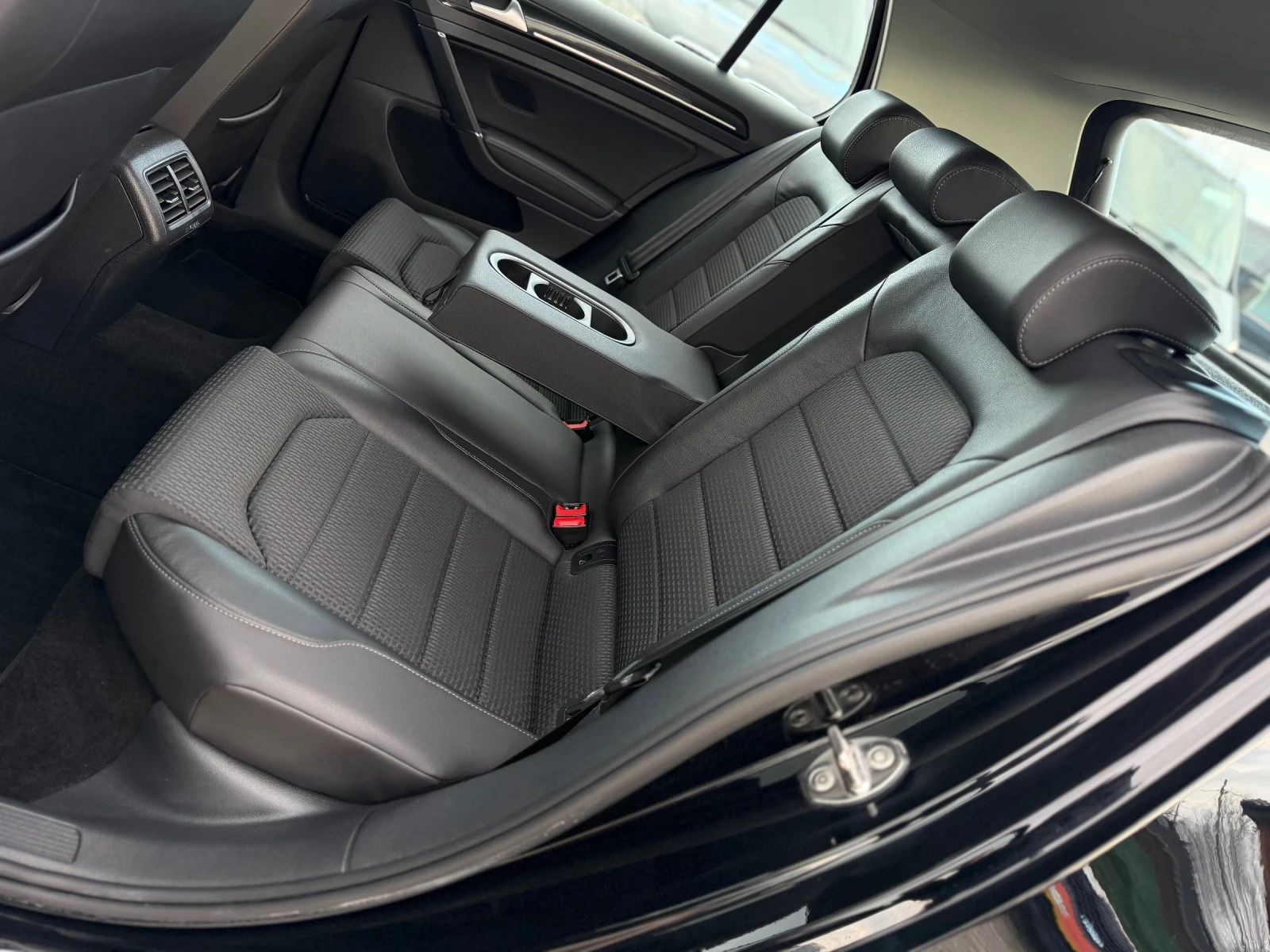 VW Golf 1.6TDI 105�� ���� ���� ������� ����� ������� | Mobile.bg � ����������� 12