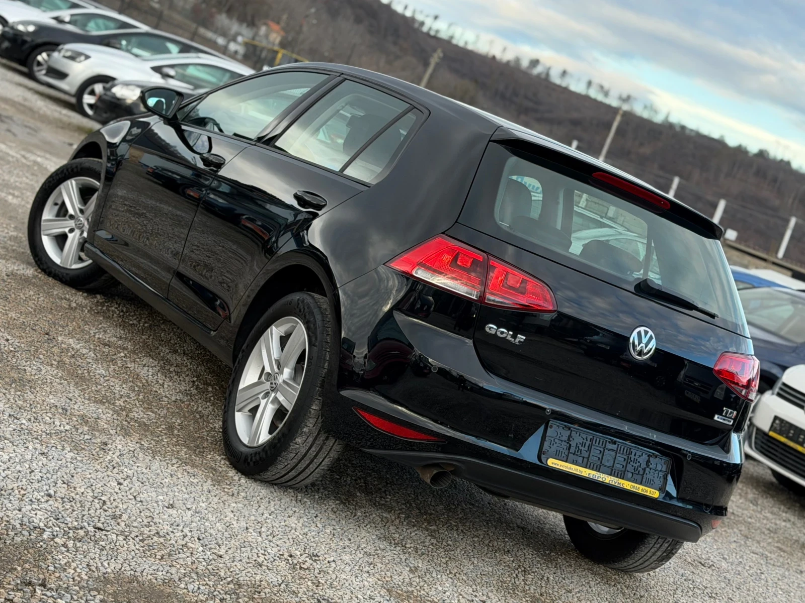 VW Golf 1.6TDI 105кс НАВИ КОЖА ПОДГРЕВ МАСАЖ АМБИЕНТ - изображение 4