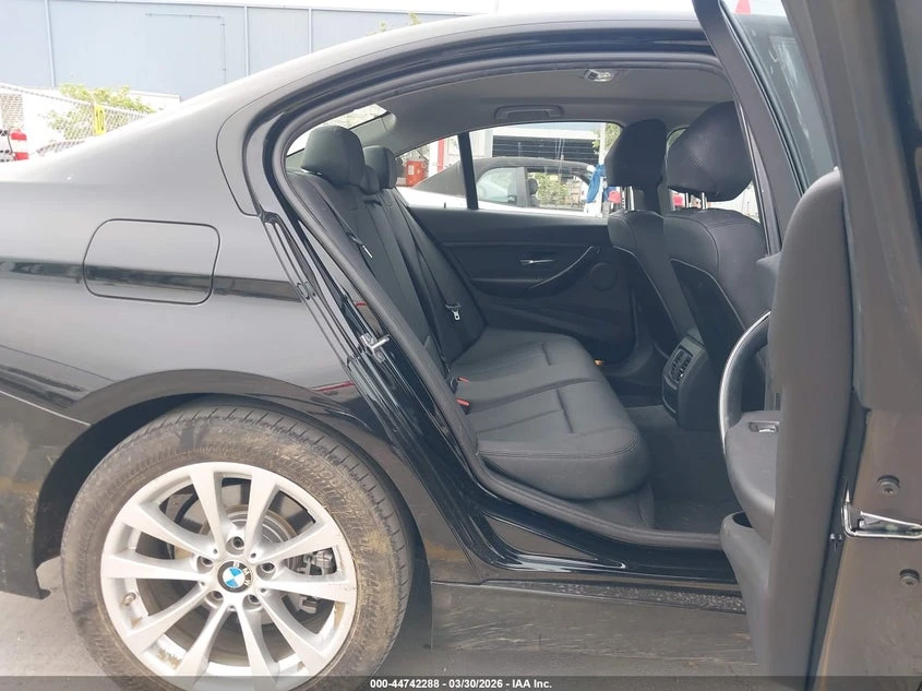 BMW 320 2.0L I-4 DI, DOHC, VVT, TURBO, 180HP Rear Wheel | Mobile.bg � ����������� 8