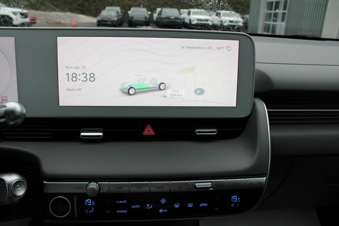 Hyundai Ioniq 5 Preferred* RWD* АвтоКредит* (ЦЕНА ДО БГ), снимка 13 - Автомобили и джипове - 54206421