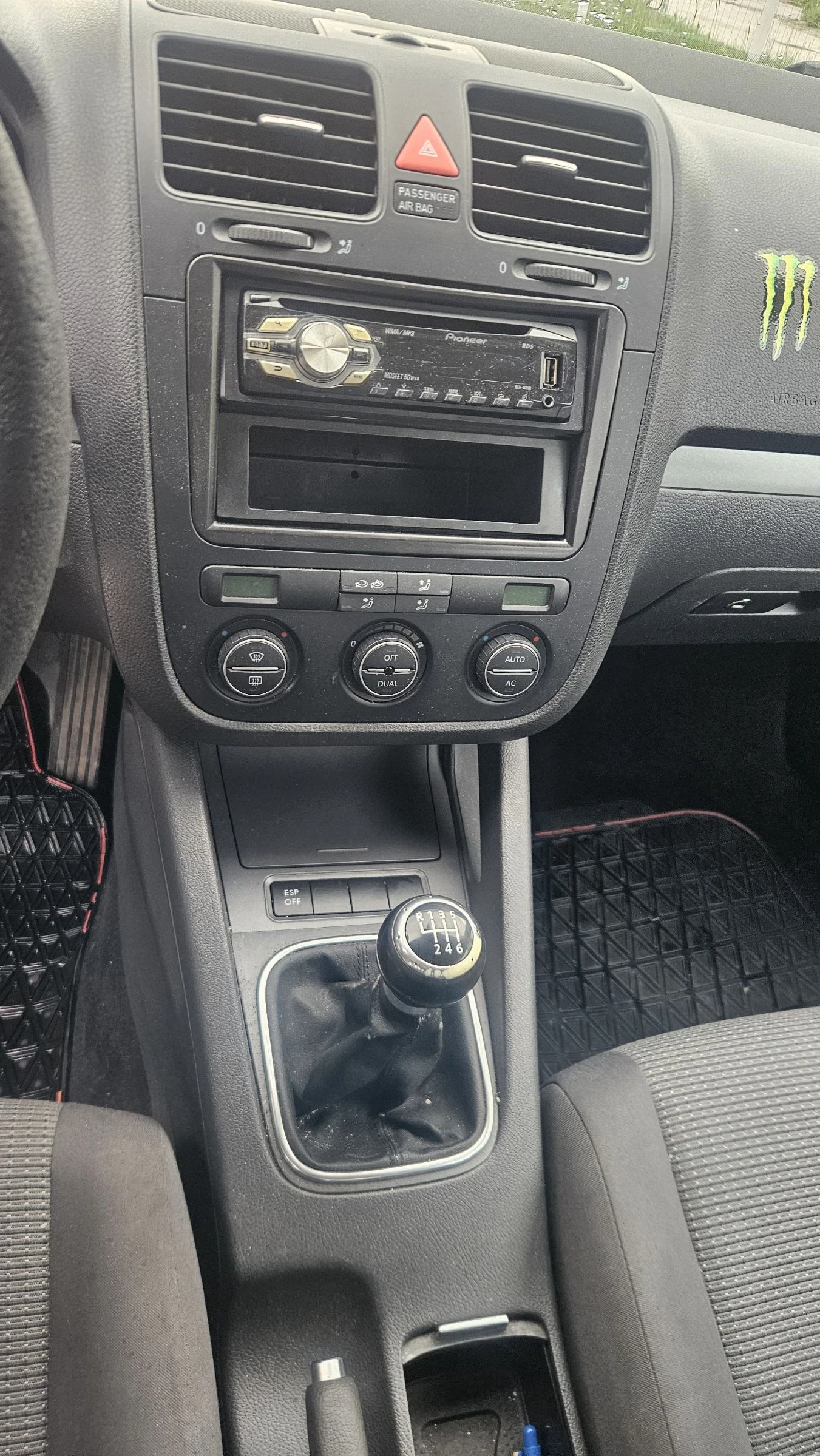 VW Golf 1.9tdi.4x4.105ks, снимка 5 - Автомобили и джипове - 54609245