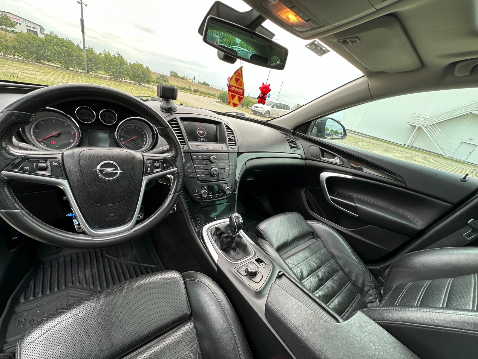 Opel Insignia, снимка 7 - Автомобили и джипове - 55756382