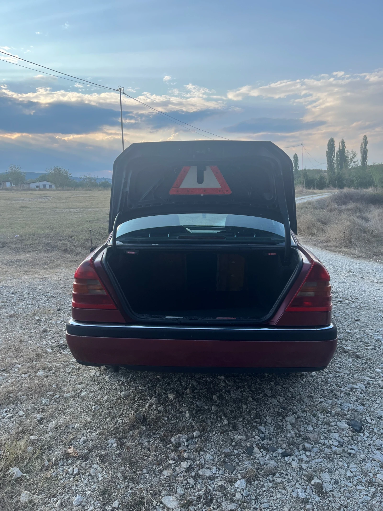 Mercedes-Benz C 200, снимка 6 - Автомобили и джипове - 56166603