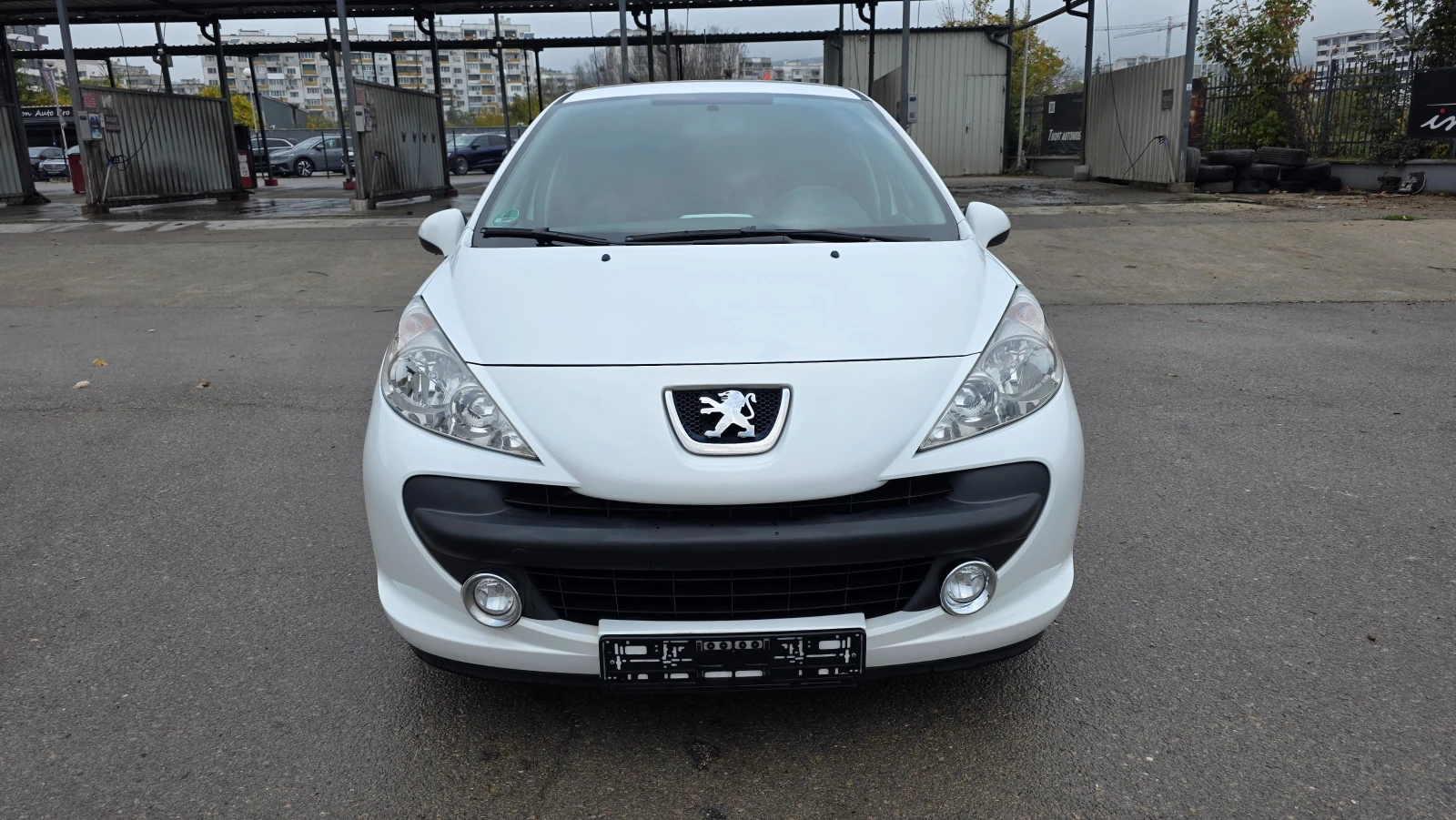 Peugeot 207 КАТО НОВА, снимка 2 - Автомобили и джипове - 56742724