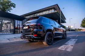 Обява за продажба на Jeep Grand cherokee 6.4 SRT Night Pack Facelift ~83 000 лв. - изображение 1