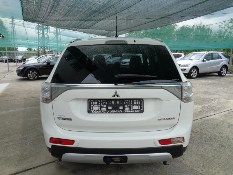 Mitsubishi Outlander 2.2DiD 4WD 150к.с 7Места, снимка 6 - Автомобили и джипове - 41322279