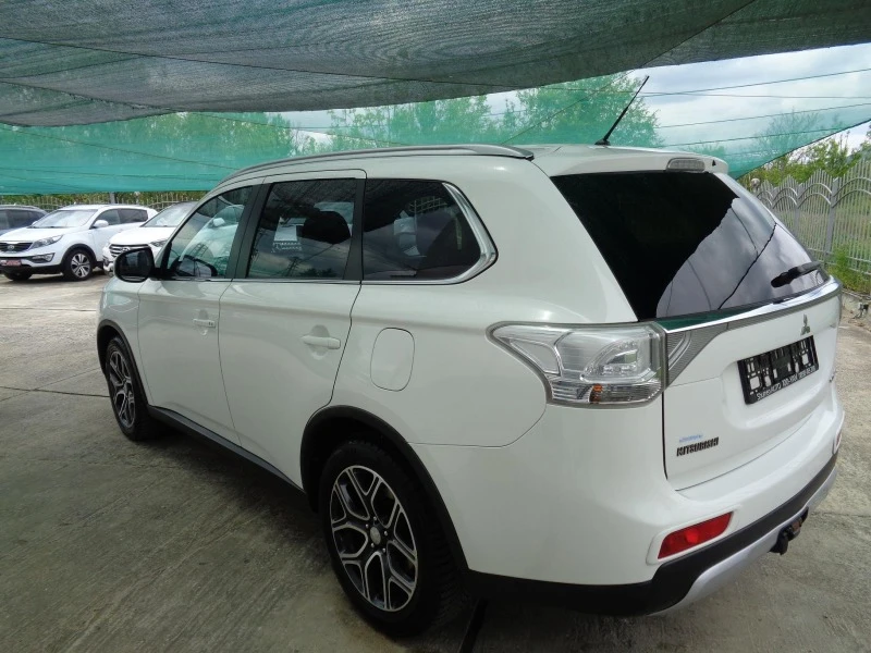 Mitsubishi Outlander 2.2DiD 4WD 150к.с 7Места, снимка 7 - Автомобили и джипове - 41322279