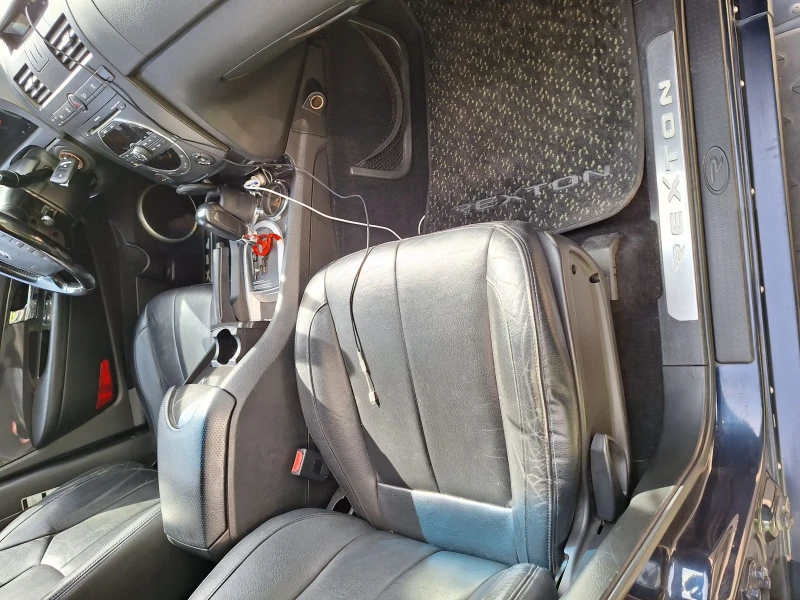 SsangYong Rexton, снимка 6 - Автомобили и джипове - 47508625