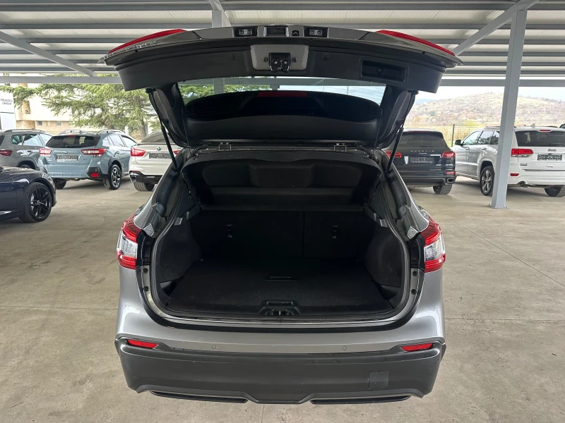 Nissan Qashqai 110ps* 6ск* DISTRONIC* КАМЕРА* НАВИ* , снимка 16 - Автомобили и джипове - 52444841