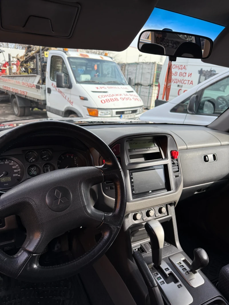 Mitsubishi Pajero, снимка 8 - Автомобили и джипове - 52492860