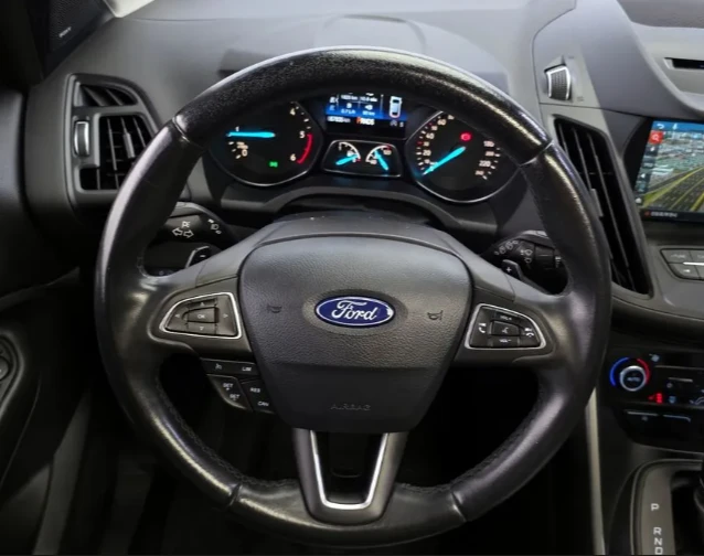 Ford Kuga 2.0 TDCI, снимка 13 - Автомобили и джипове - 52751298