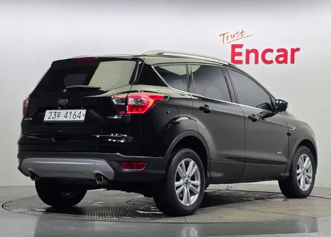 Ford Kuga 2.0 TDCI - изображение 2