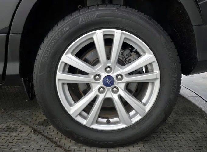 Ford Kuga 2.0 TDCI - изображение 5