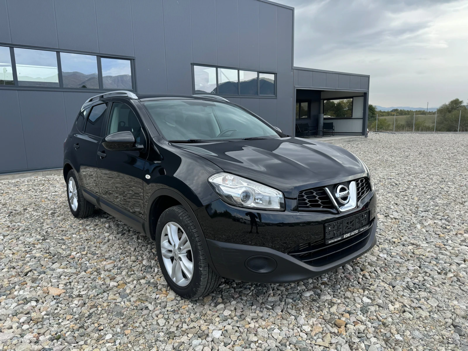 Nissan Qashqai + 2 PANORAMA 4x4 - изображение 8