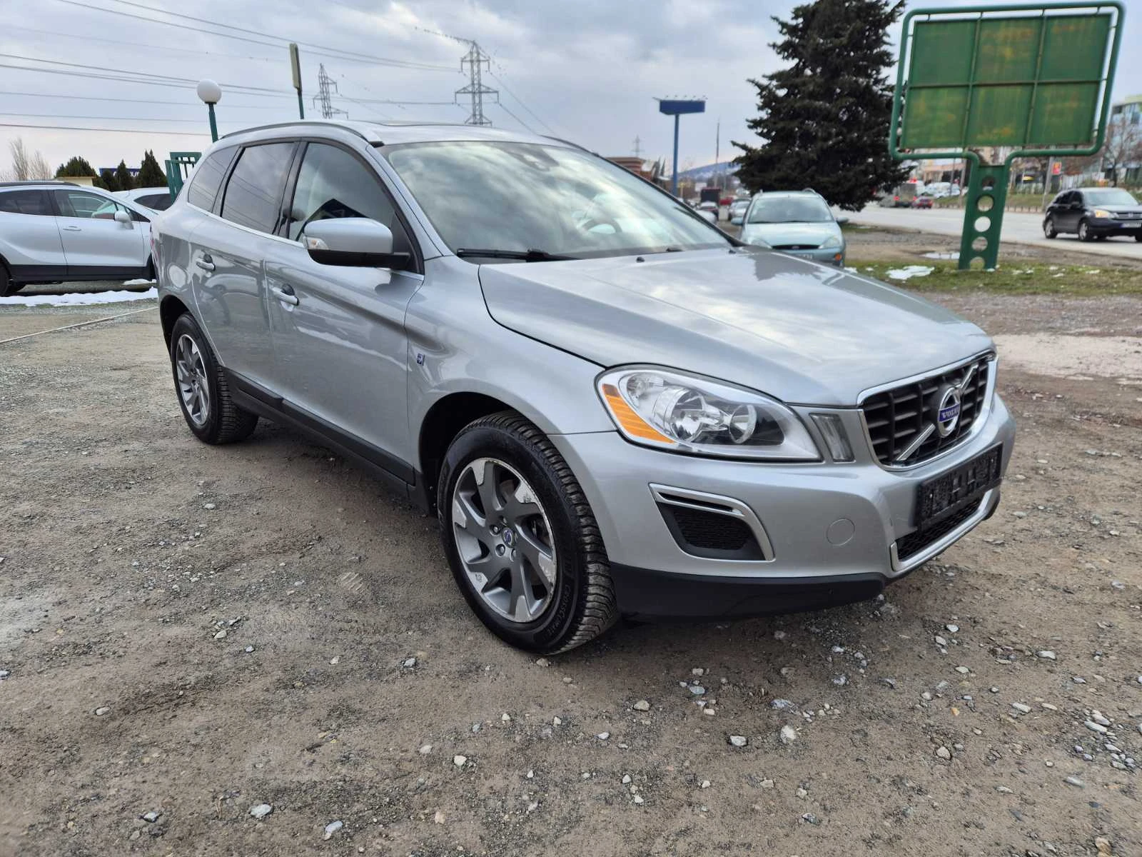 Volvo XC60 2.4d Автомат - изображение 7