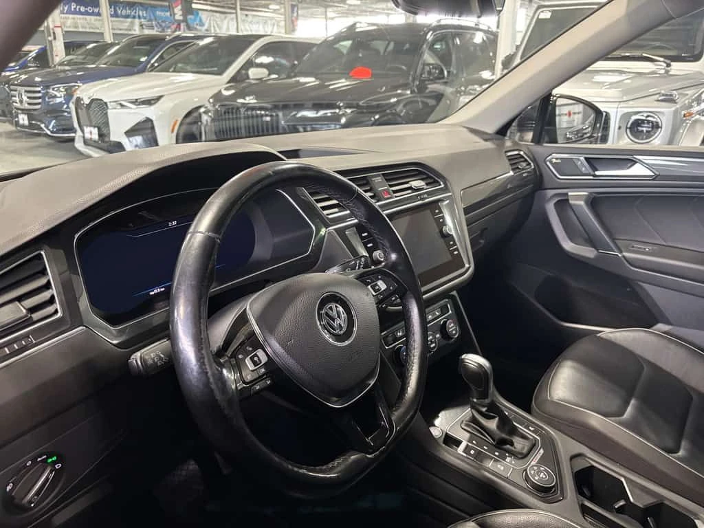VW Tiguan * Highline| 4MOTION| NAV| FENDERAUDIO| LEATHER| PA, снимка 12 - Автомобили и джипове - 54068933