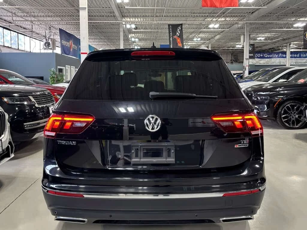 VW Tiguan * Highline| 4MOTION| NAV| FENDERAUDIO| LEATHER| PA, снимка 4 - Автомобили и джипове - 54068933