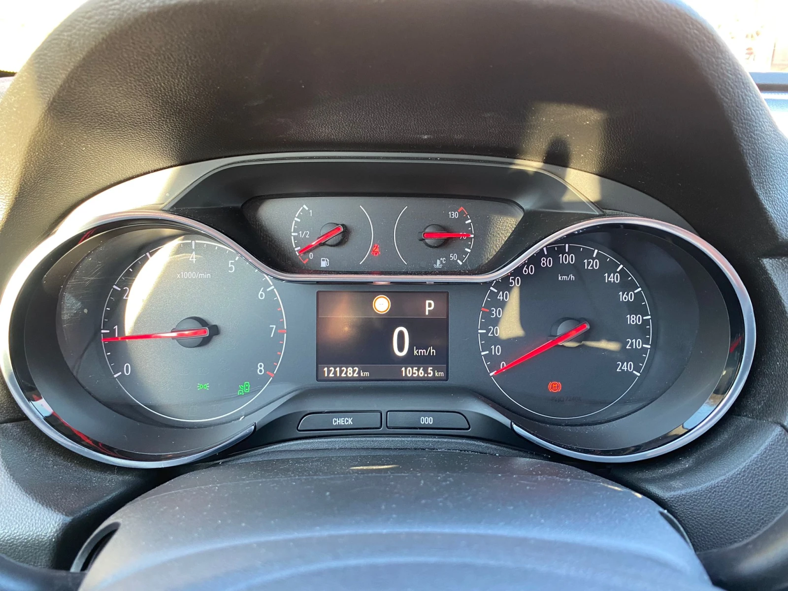 Opel Grandland 1.5 Ultimate, снимка 10 - Автомобили и джипове - 54333849