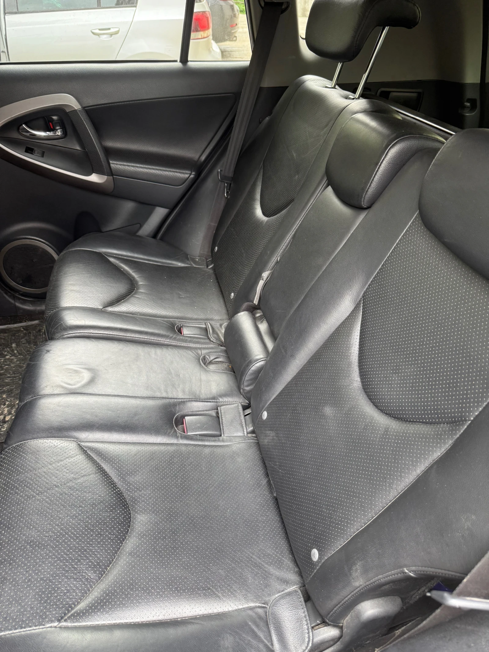 Toyota Rav4, снимка 8 - Автомобили и джипове - 54644290