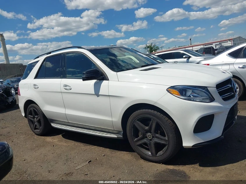 Mercedes-Benz GLE 2018 MERCEDES-BENZ GLE 350 4MATIC, снимка 4 - Автомобили и джипове - 55438992