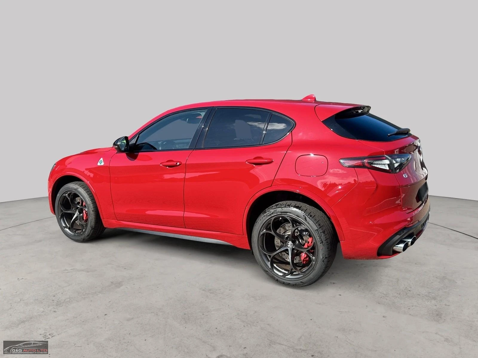 Alfa Romeo Stelvio QUADRIFOGLIO/510HP/CAM/V6/ACC/PANO/AKRAPOVIC/656z, снимка 5 - Автомобили и джипове - 55446308