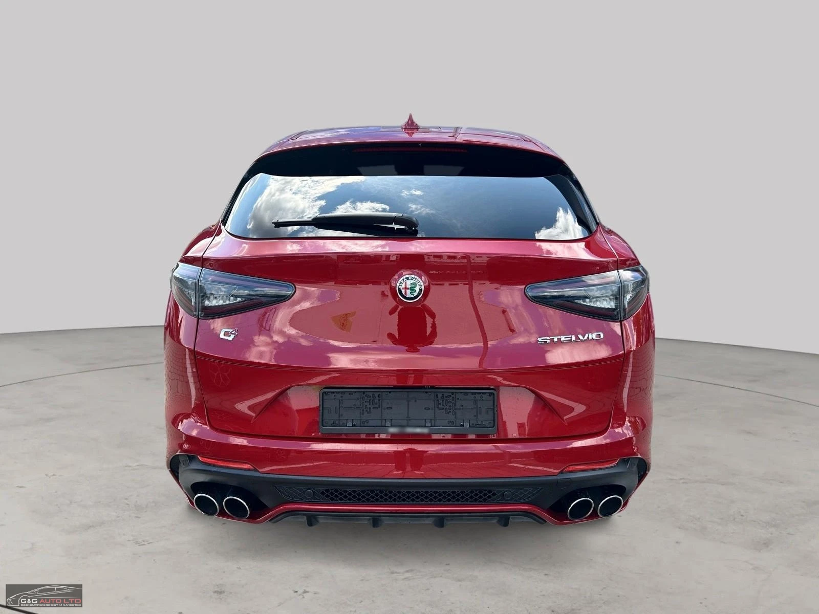 Alfa Romeo Stelvio QUADRIFOGLIO/510HP/CAM/V6/ACC/PANO/AKRAPOVIC/656z, снимка 9 - Автомобили и джипове - 55446308