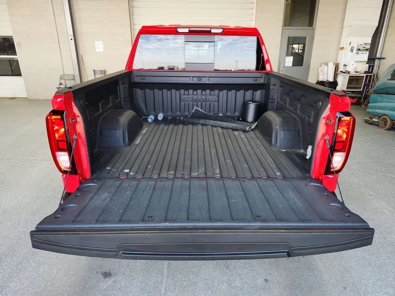 Gmc Sierra * ELEVATION CREW CAB SHORT BED* CARFAX* АВТОКРЕДИТ, снимка 14 - Автомобили и джипове - 55785709