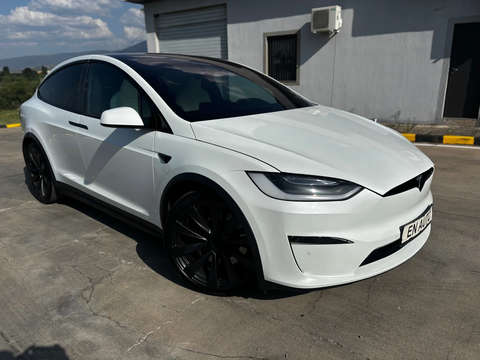 Tesla Model X PLAID* Facelift* 024 000 KM* 6 места* 1020 к.с* ЕВ, снимка 2 - Автомобили и джипове - 55851467
