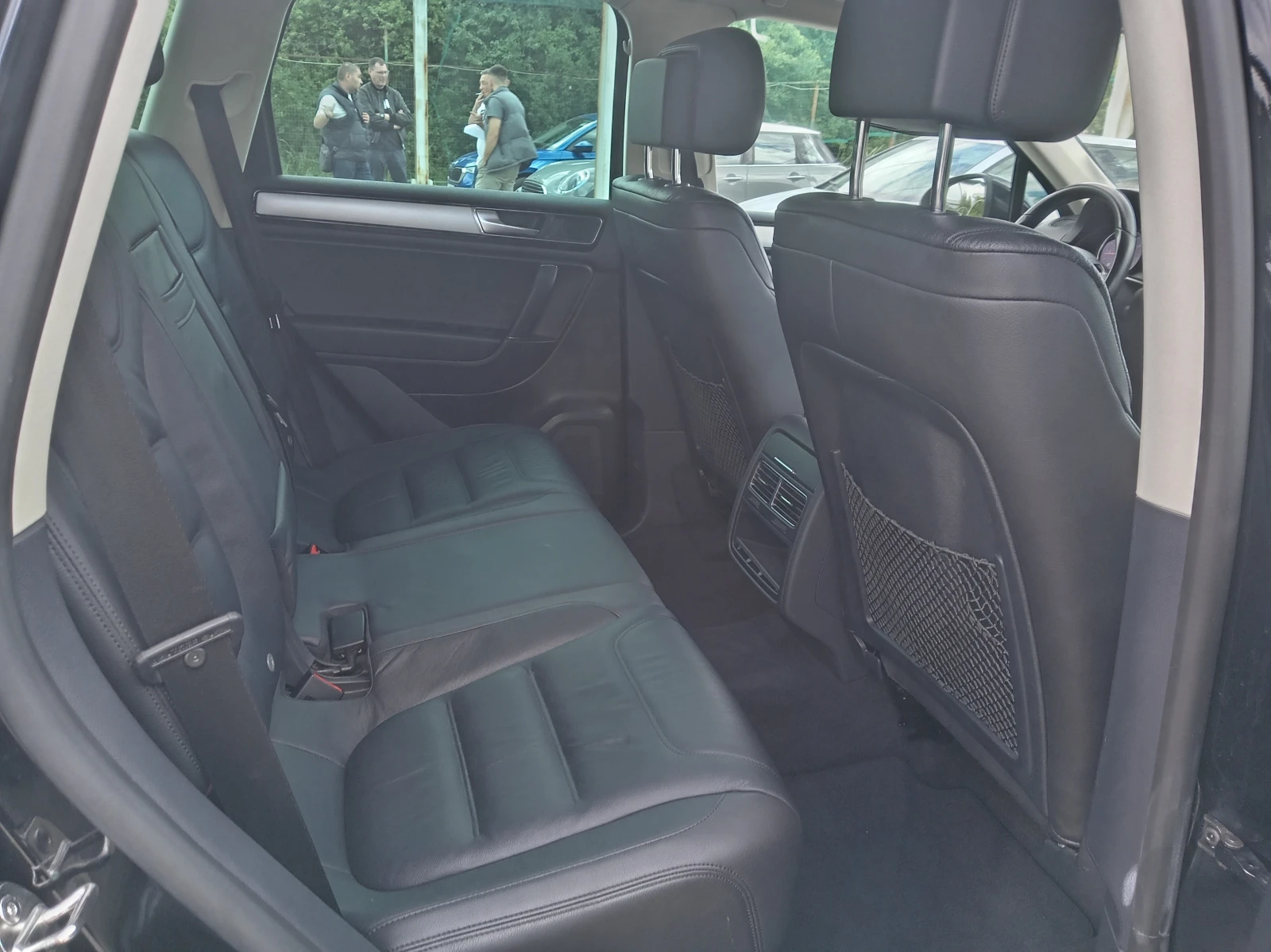 VW Touareg 3.0TDI 4motion, снимка 9 - Автомобили и джипове - 56577543