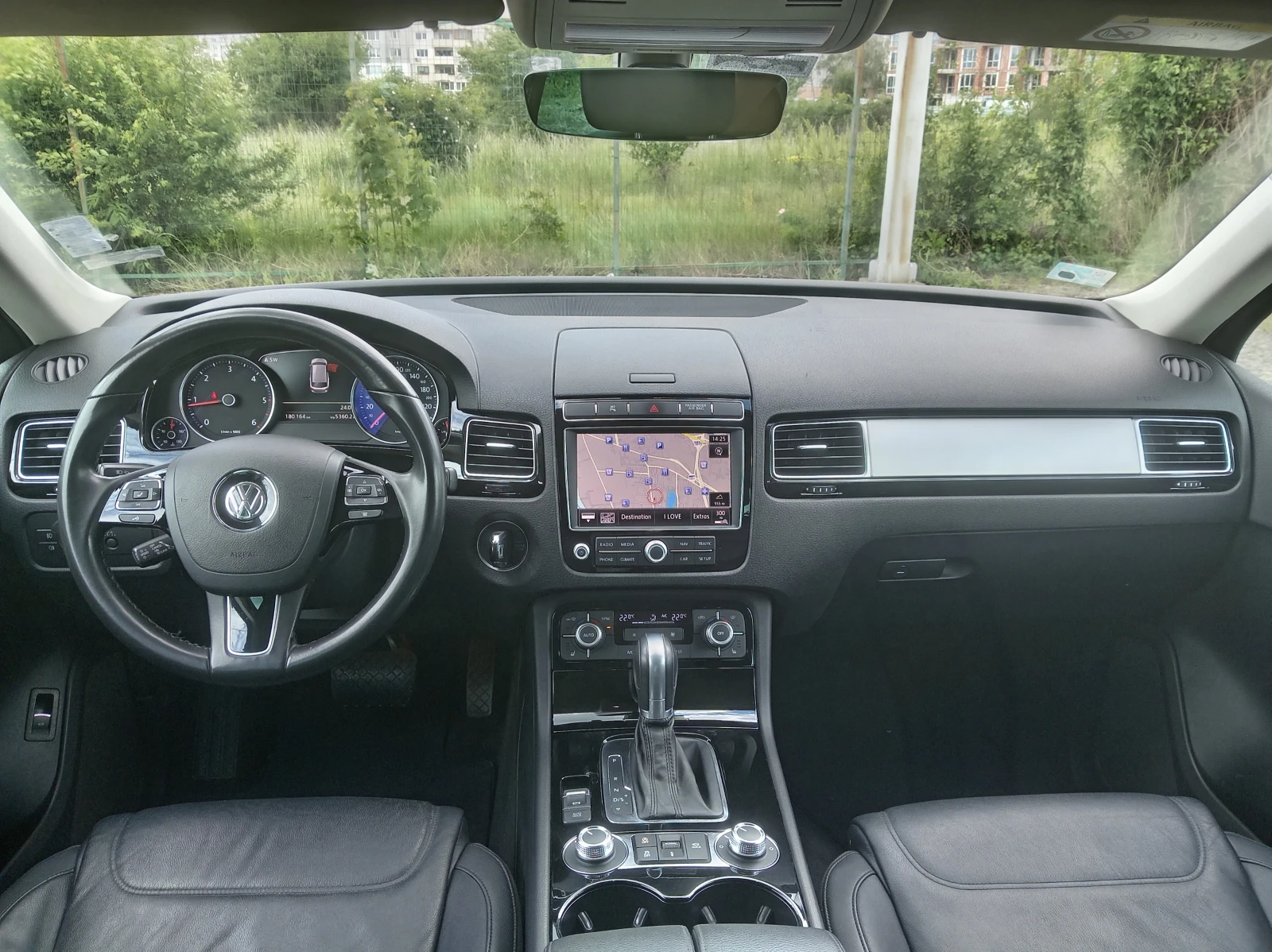 VW Touareg 3.0TDI 4motion, снимка 11 - Автомобили и джипове - 56577543