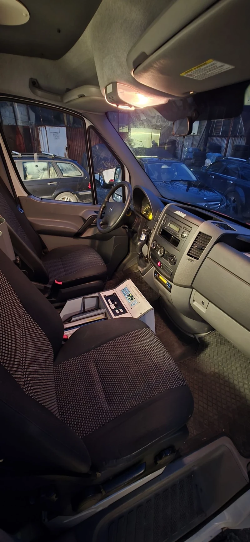 Mercedes-Benz Sprinter 315, снимка 15 - Бусове и автобуси - 53473476