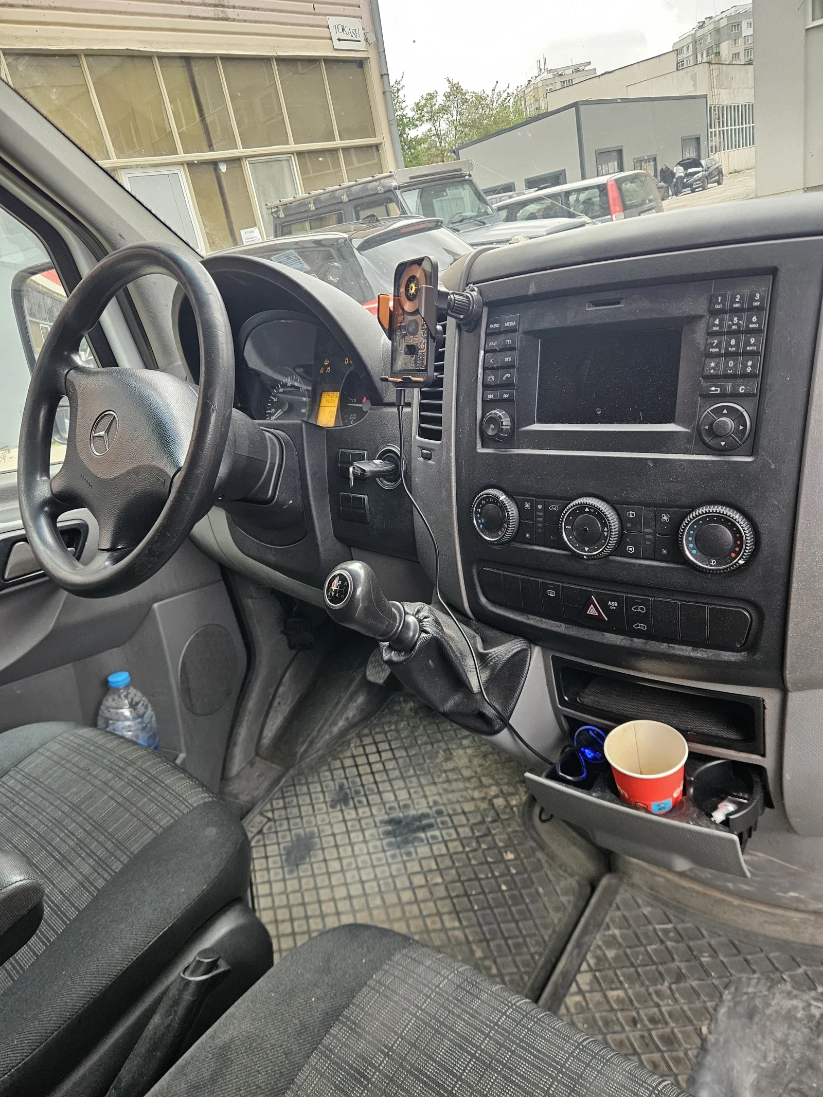 Mercedes-Benz Sprinter 313, снимка 10 - Бусове и автобуси - 54401825