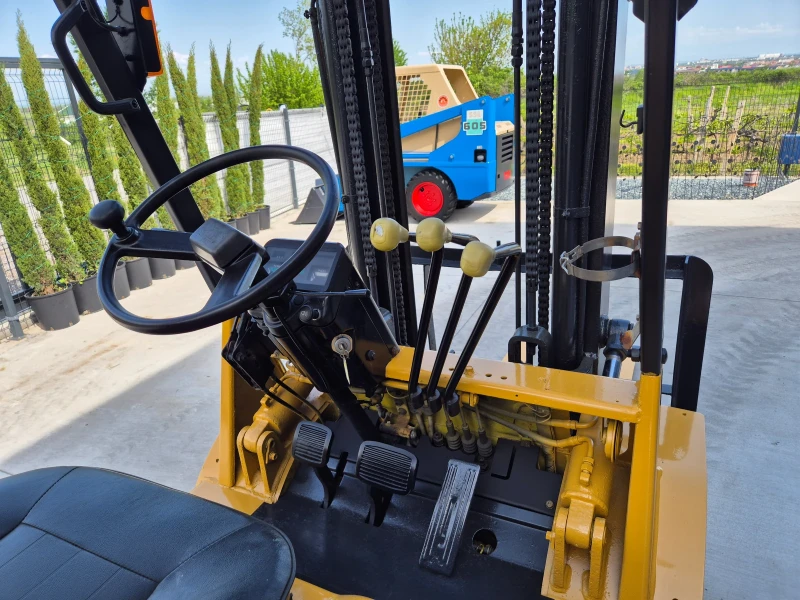 Мотокар Mitsubishi 2.5 тона / ИЗРАВНИТЕЛ / ПЕРФЕКТЕН !, снимка 12 - Индустриална техника - 50106235