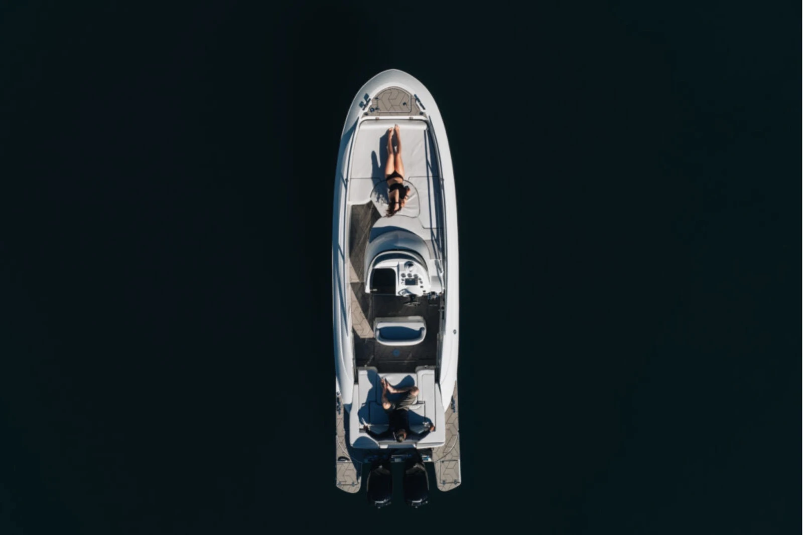 Моторна яхта Clear Liner Libra Open 750, снимка 2 - Воден транспорт - 55973783