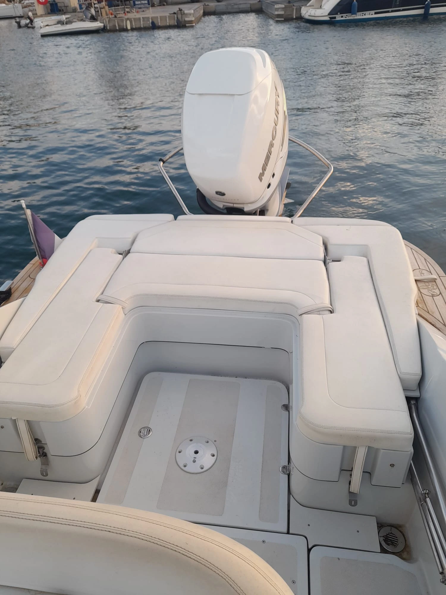 Моторна яхта Clear Liner Libra Open 750, снимка 5 - Воден транспорт - 55270265
