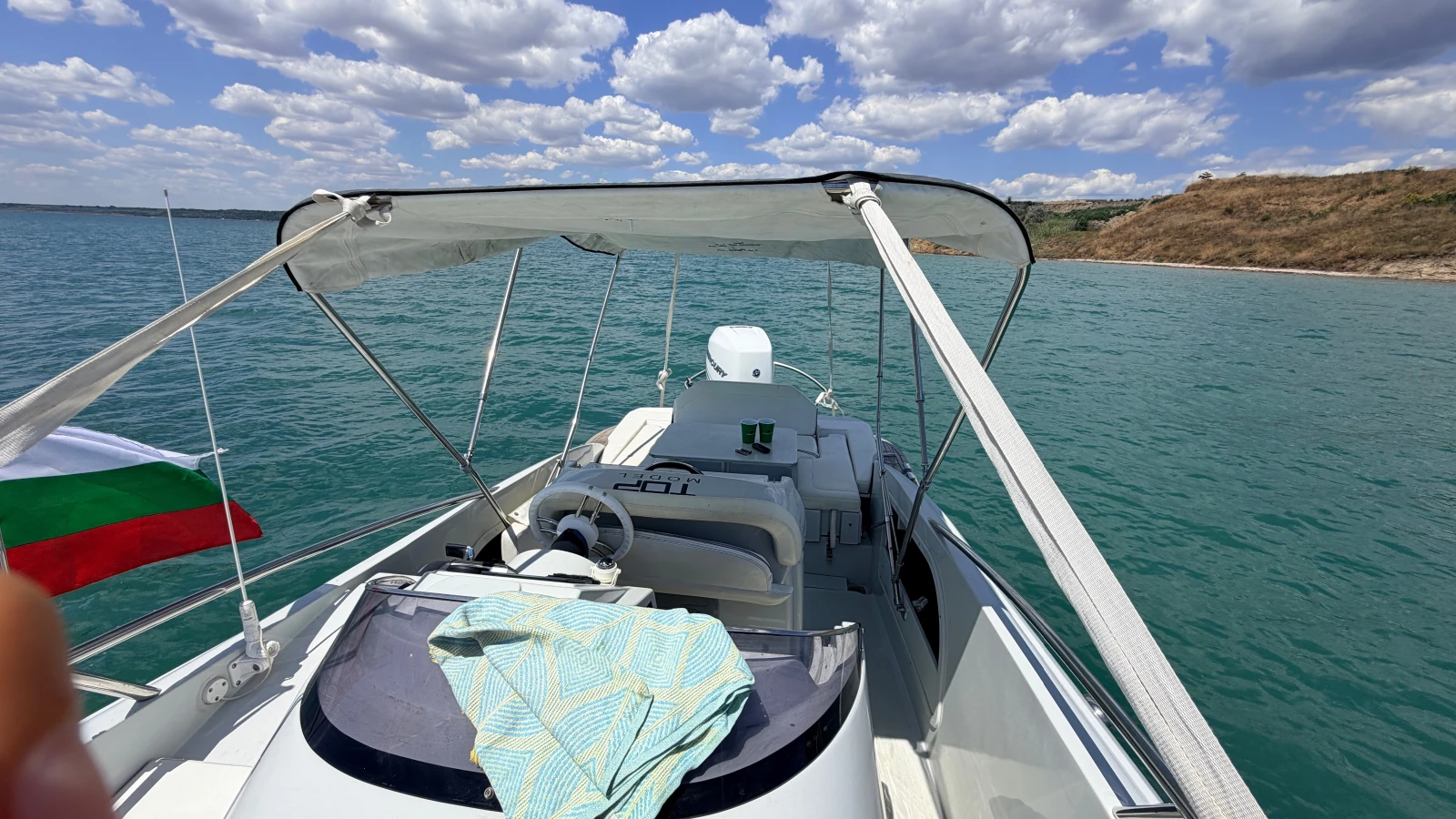 Моторна яхта Clear Liner Libra Open 750, снимка 12 - Воден транспорт - 55450663