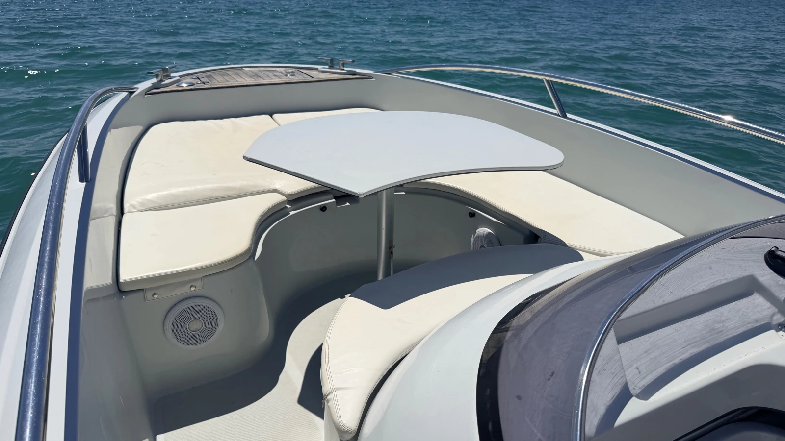 Моторна яхта Clear Liner Libra Open 750, снимка 16 - Воден транспорт - 55450663