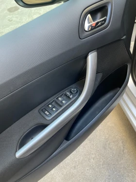 Peugeot 308 1.6 e-HDI 112 к.с. 2012 г. ТОП, снимка 12